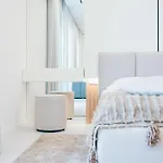 Ovis Luxury Seaside Lägenhet *
