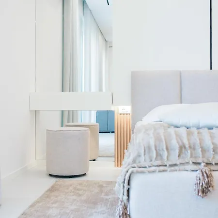 Ovis Luxury Seaside Apartment *