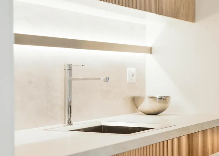 Ovis Luxury Seaside Apartament *