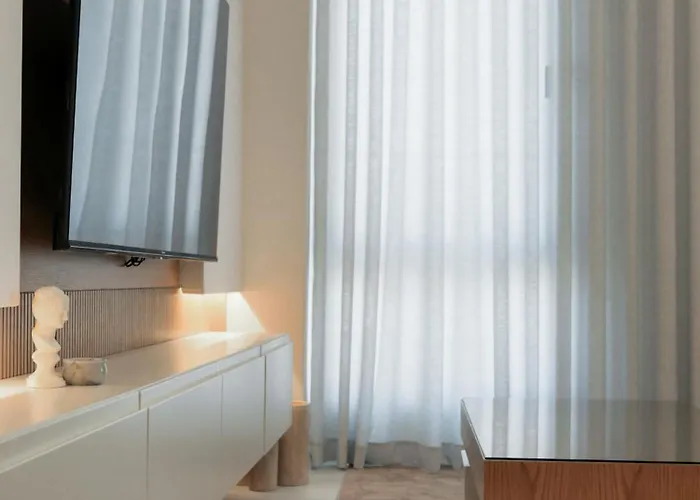 Ovis Luxury Seaside Apartament Wlora