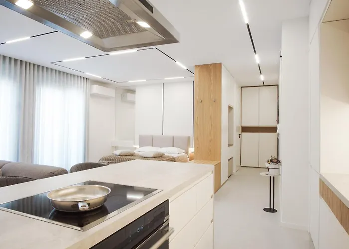 Ovis Luxury Seaside Apartament *