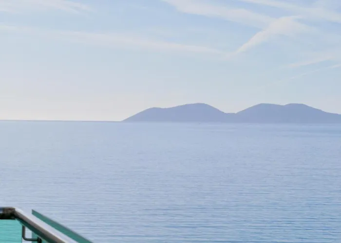 Ovis Luxury Seaside * Wlora