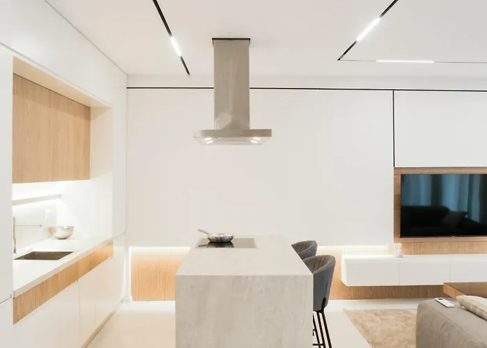 Ovis Luxury Seaside Apartament *